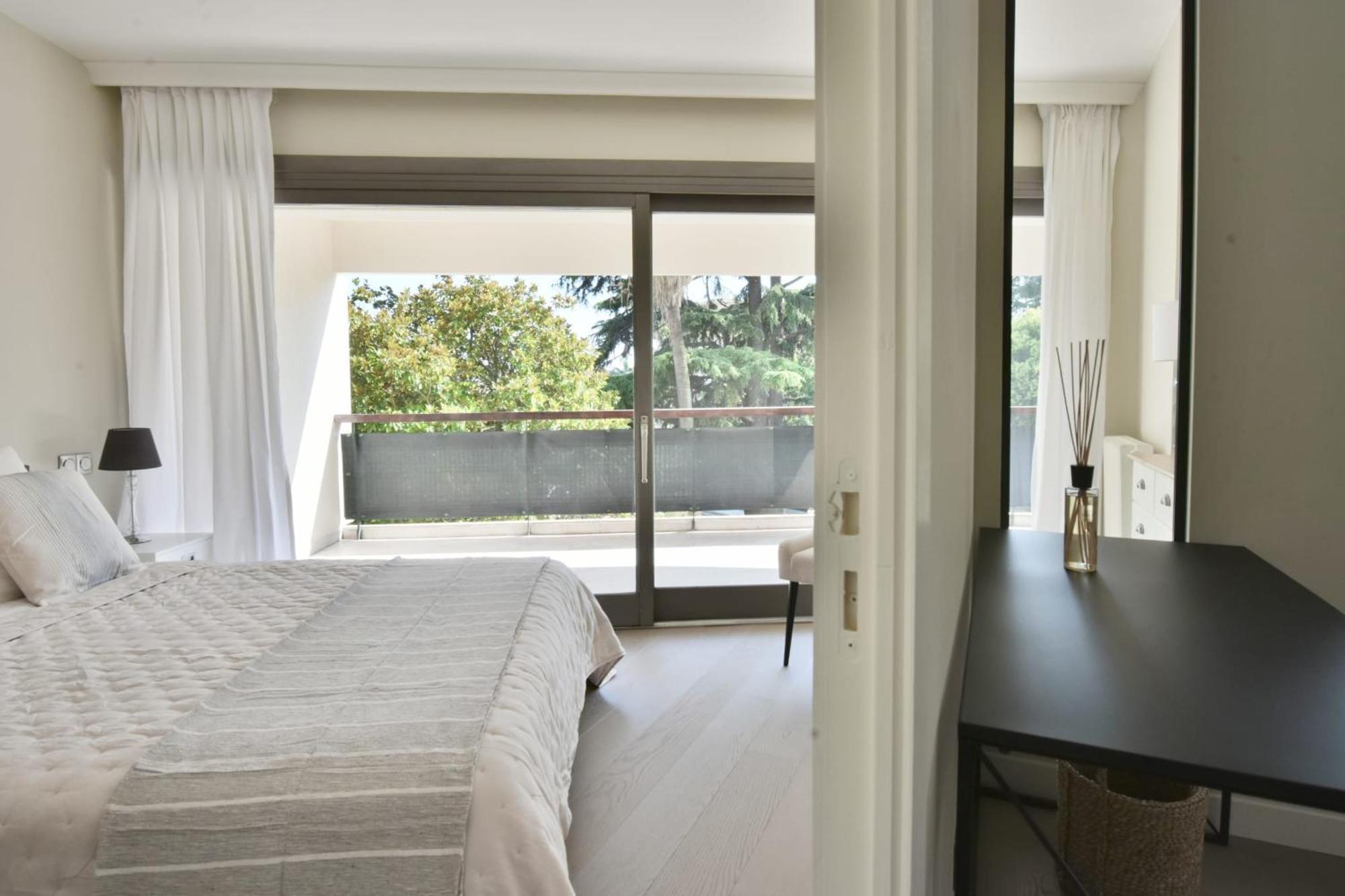 Cannes - 2-Br Flat 15-Min Walk To The Beaches Exterior photo